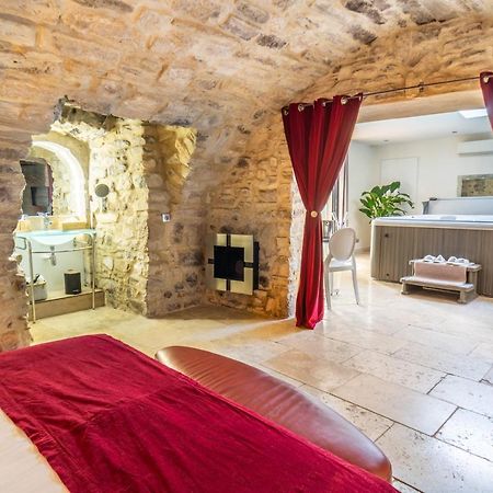 Chambre D'Hote Romantique Avec Spa Privatif Domaine Les Nuits Envoutees - Vezenobres Exterior foto
